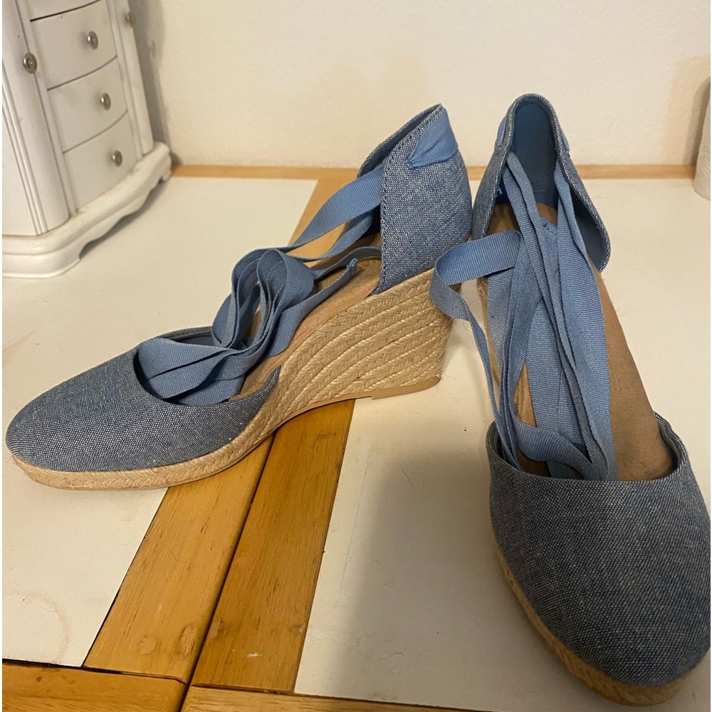Blue denim wedges